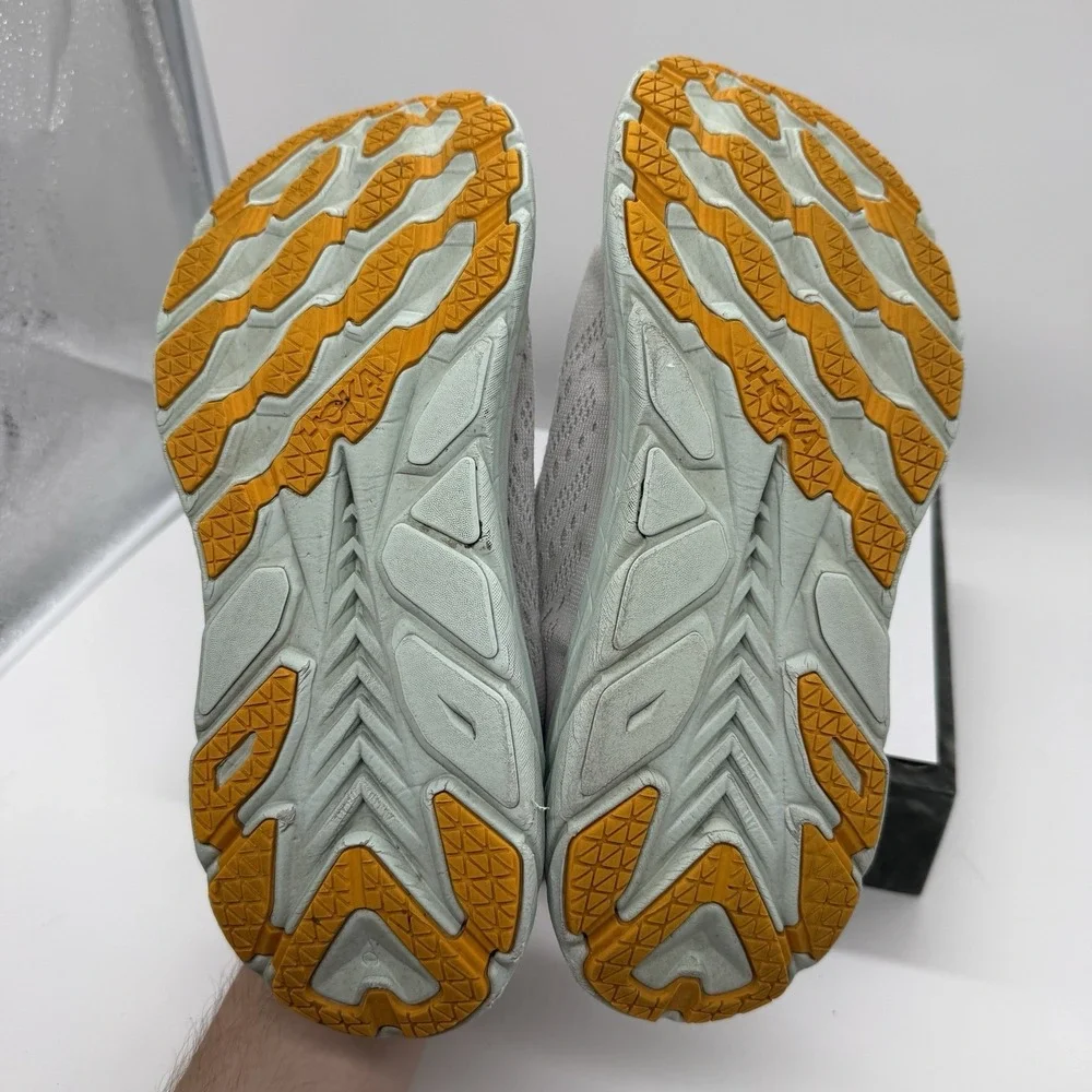 Hoka One One Clifton 8 Women's Running Shoes‎ Sz 9.5B F27221L White